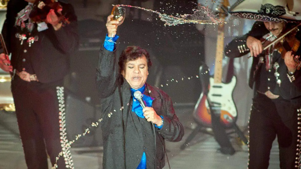 Juan Gabriel en concierto